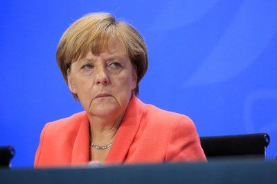 德国总理默克尔再次前往洪涝灾区 承诺将继续提供必要支持