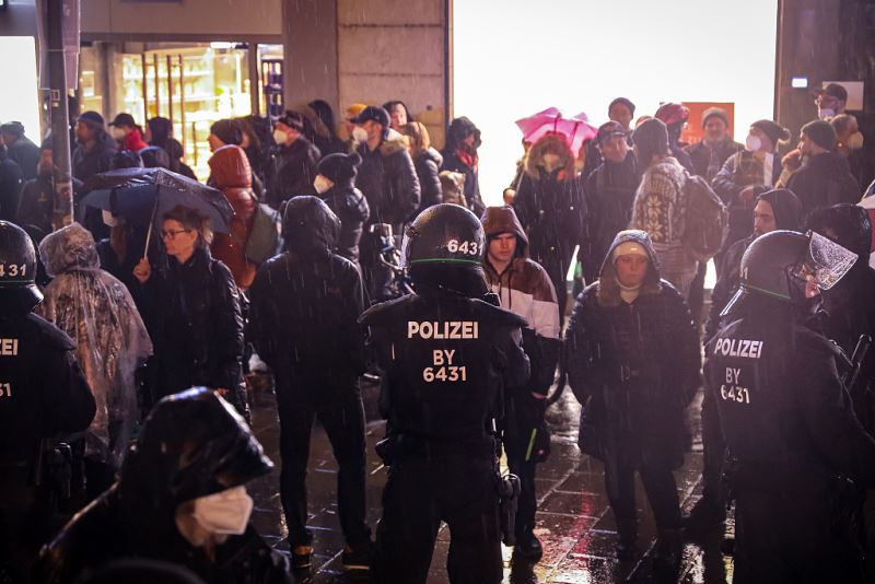 德国卫生部长办公室遭反疫苗者破坏