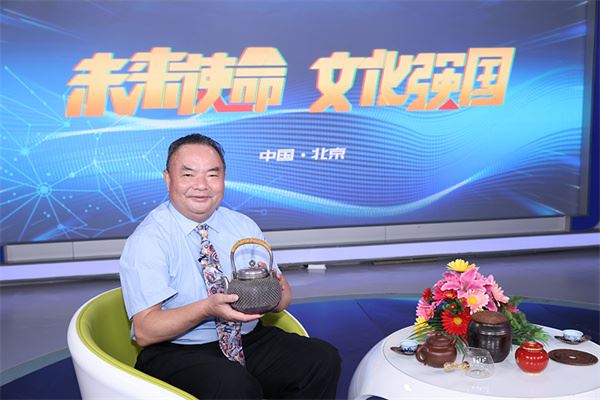 喜迎二十大 奋进新征程——罗大友