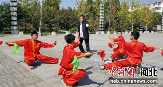 河北非遗民间舞：沧州落子跑出来的“乐子”