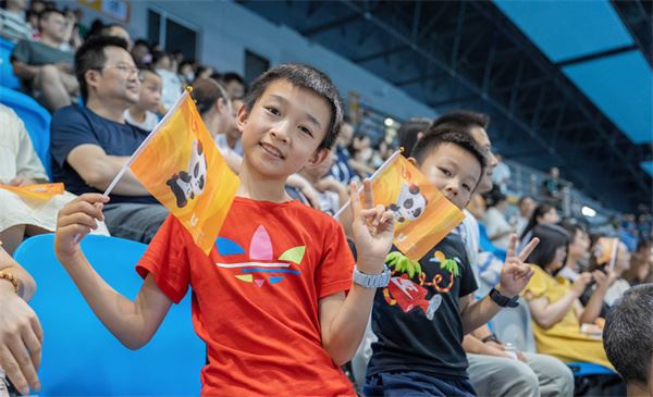 成都大运会火热进行  “一票难求”带旺旅游