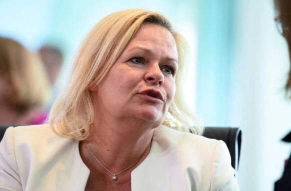 德国内政部长宣布全面禁止在德举办支持哈马斯活动