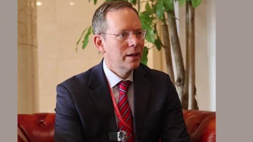 Insights丨Former senior U.S. official: Tariff war distorts free trade