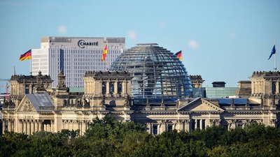 王毅同德国外长瓦德富尔通电话