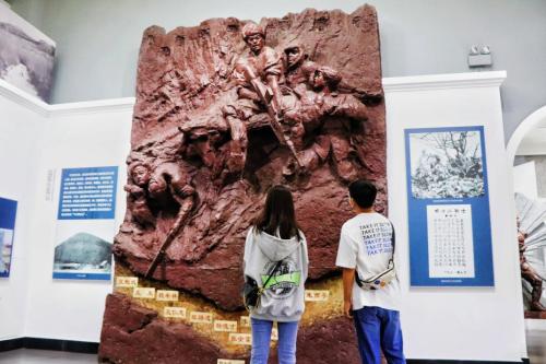 比利时侨界举办纪念抗战胜利和台湾光复80周年座谈会