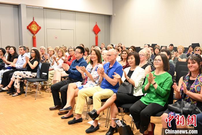 “跨越山水：德国艺术家镜头下的广西” 中国故事讲座在柏林举行