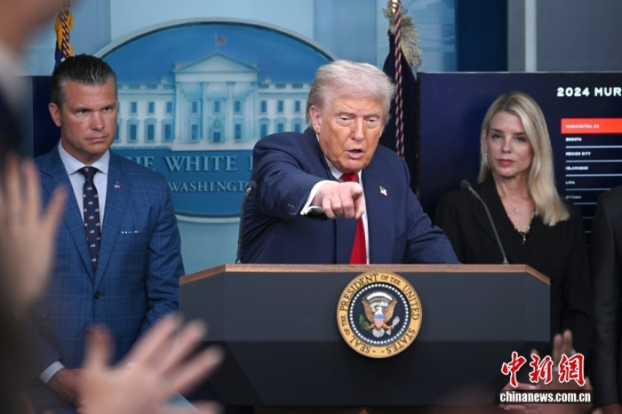 特朗普预测：与普京会晤失败的可能性为25%