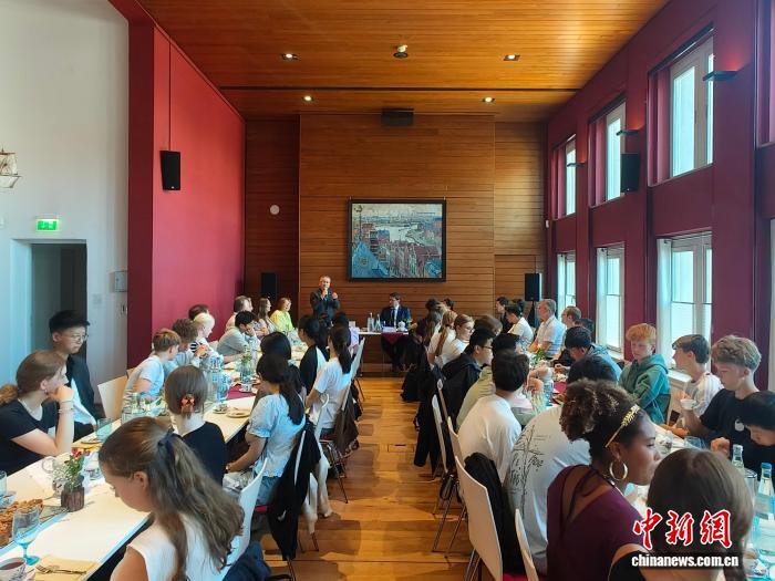 德国埃姆登市举办茶文化招待会