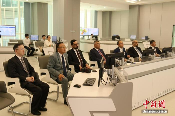 世界气象组织主席阿卜杜拉·阿尔·曼杜斯访粤