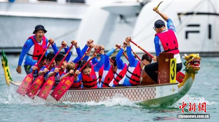 广州猎德龙舟队在奥克兰一举夺冠
