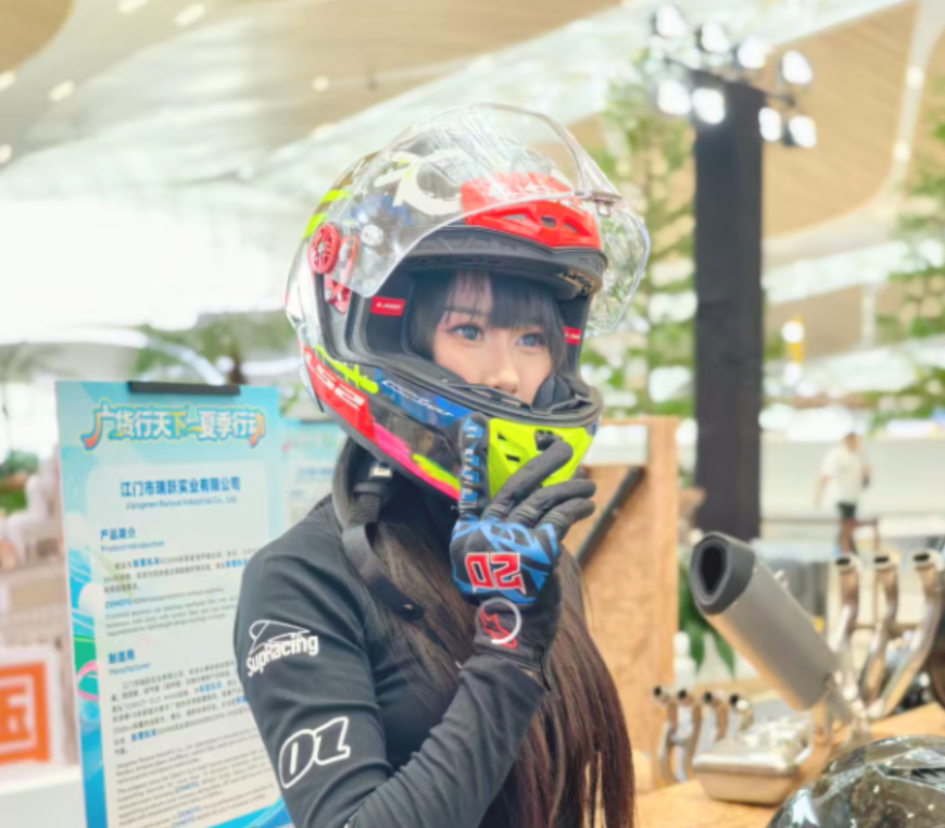 白云机场开启“广货盛宴” 江门好物现场圈粉无数