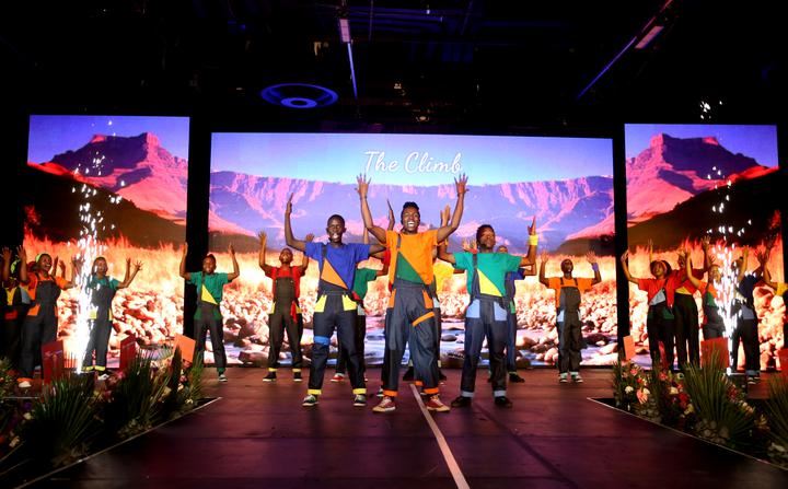 全非洲华人妇女联合总会隆重举办第七届理监事会就职典礼 全非洲华人妇女联合总会隆重举办第七届理监事会就职典礼