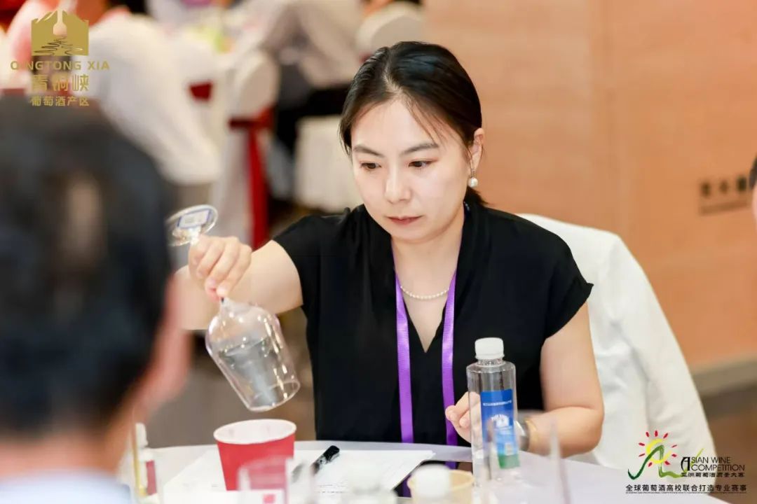 国际视野碰撞东方佳酿：葡萄品酒大师眼中的亚酒赛新征程